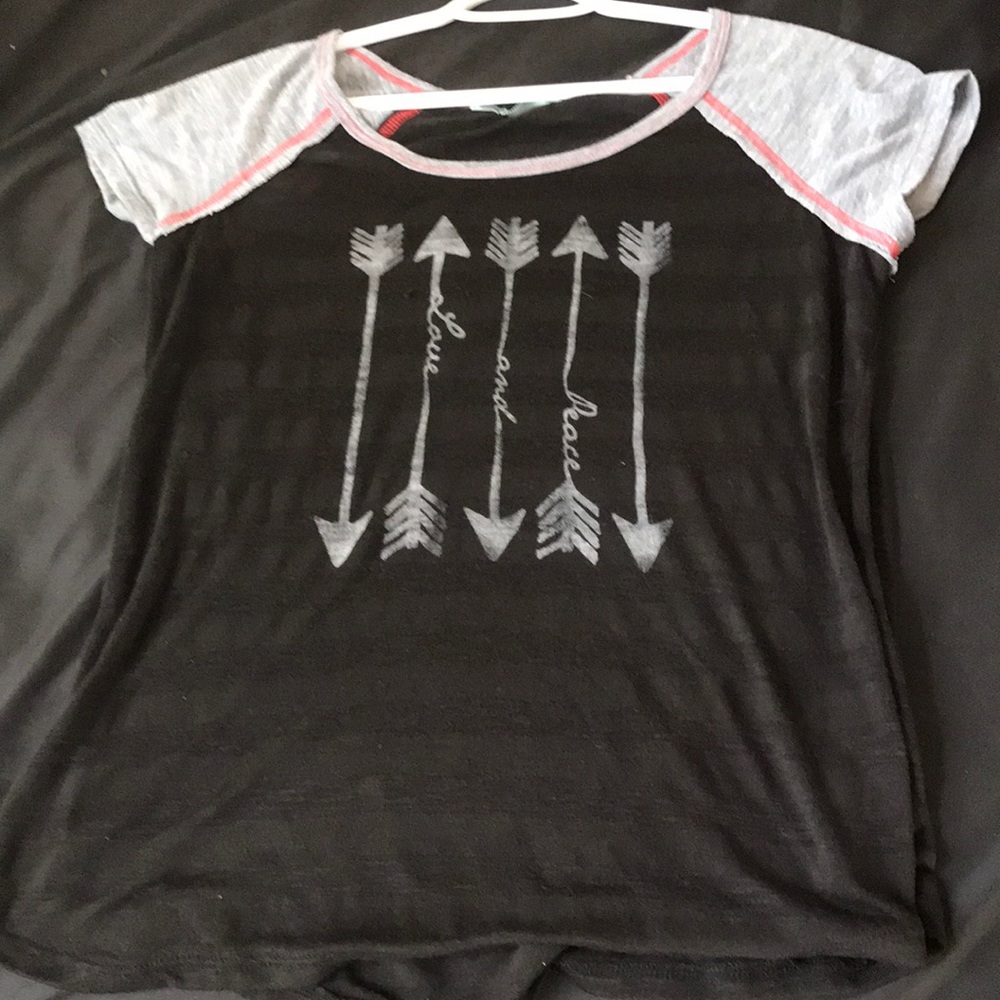 a black tee with cute arrows
